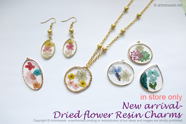 Dried Flower Resin Charms